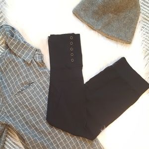 Poof Calf-Length Leggings